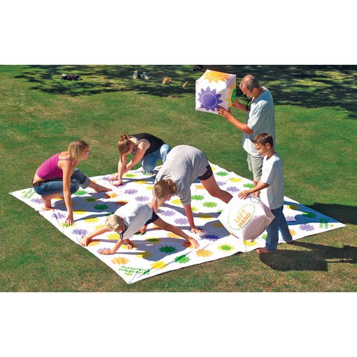 Giant Get Knotted Game